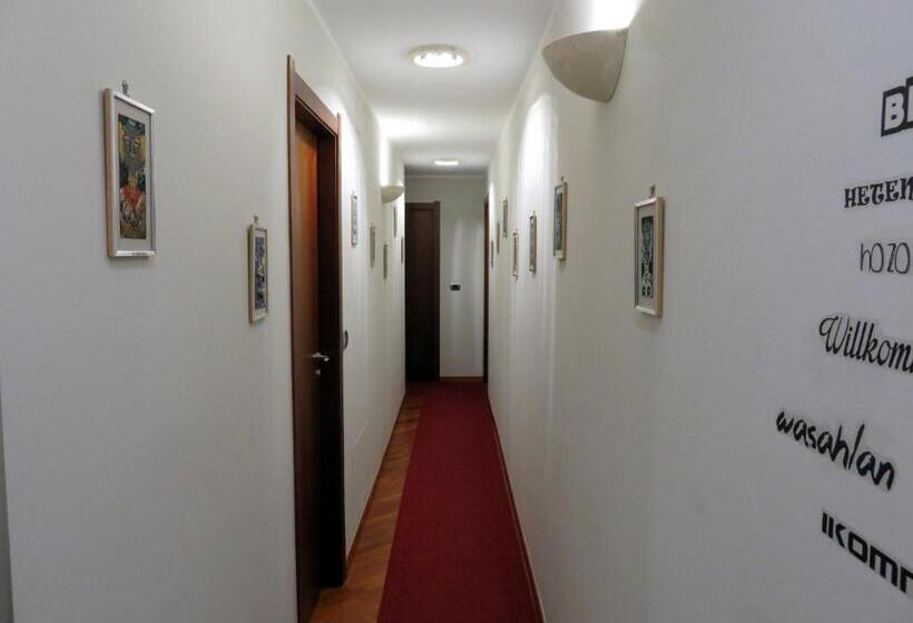 اتاق استاندارد سه نفره, B&b Studio 162