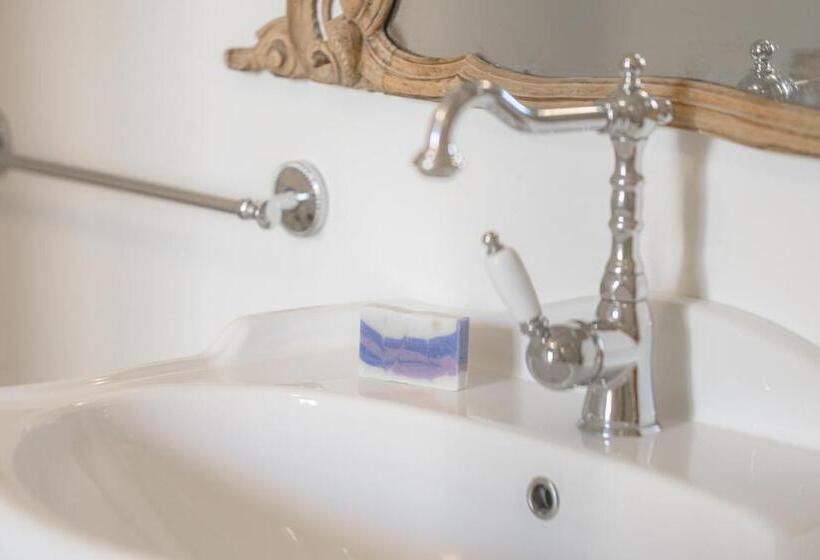 Номер Deluxe Вид на Город, Relais Monastero Santa Teresa  Albergo Diffuso