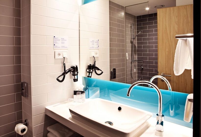 Номер Стандарт, Holiday Inn Express Frankfurt Airport   Raunheim, An Ihg