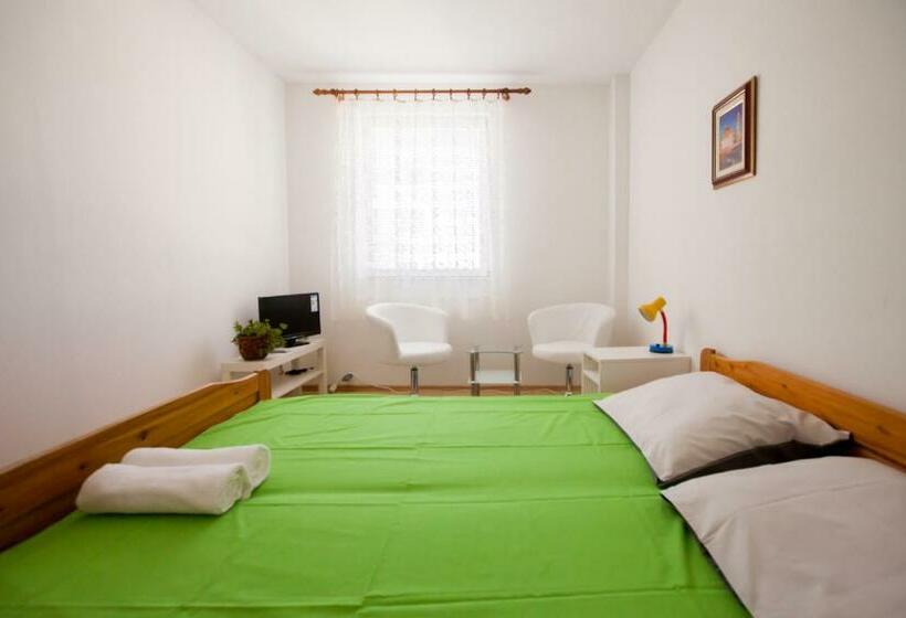 Номер Стандарт, Friendly People's Guest House