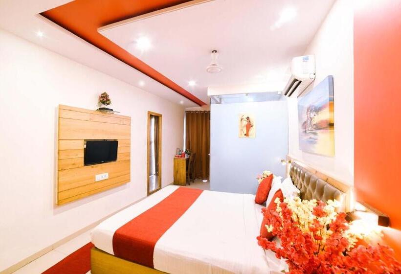 Номер Superior, Grandeur Near Mumbai International Airport