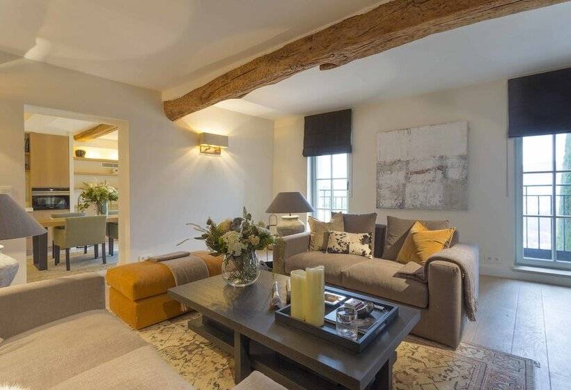 Люкс, Mougins Luxury Retreats