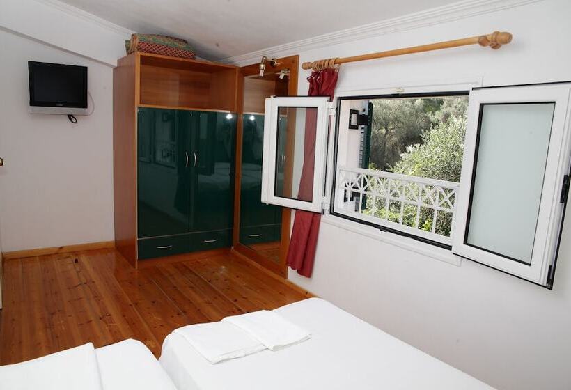 침실 2개 아파트, Oula Maisonettes