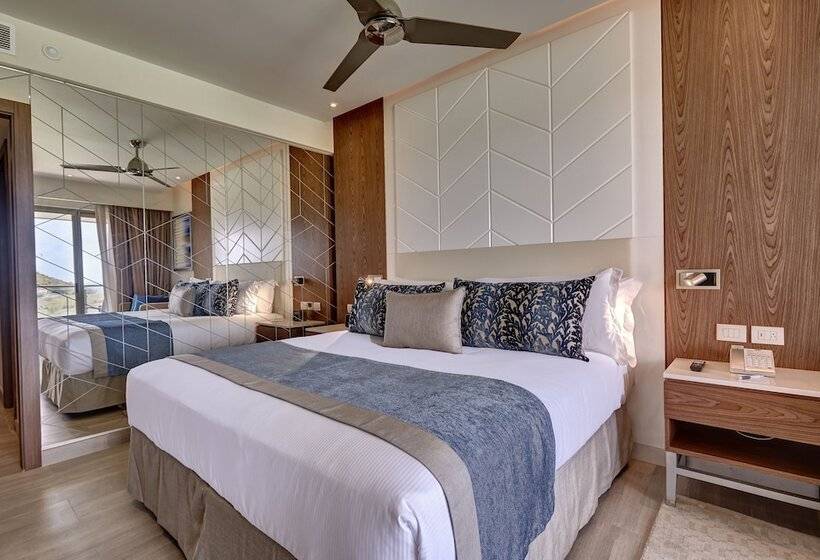 ビュー有りのデラックスジュニアスイート, Royalton Antigua, An Autograph Collection All Inclusive Resort