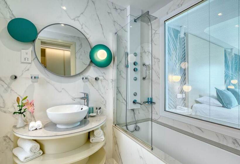 اتاق لوکس با چشم‌انداز دریا, Ivi Mare   Designed For Adults By Louis Hotels
