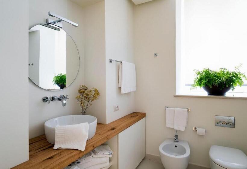 اتاق لوکس, Relais San Giuliano