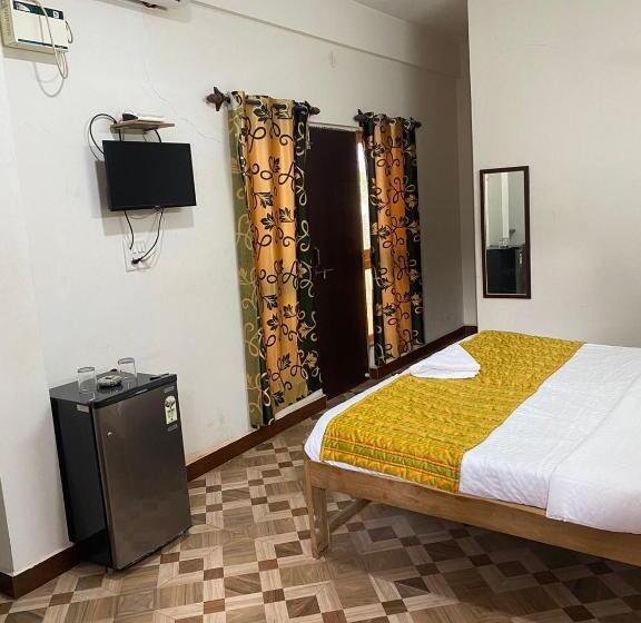 اتاق سوپریور با تخت بزرگ, Calangute Beach Palms
