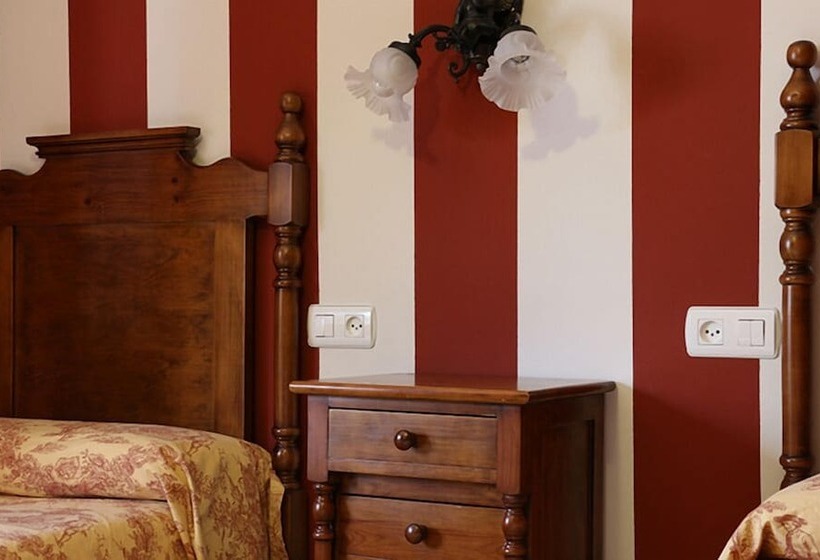 Номер Стандарт, Hostal Emilia