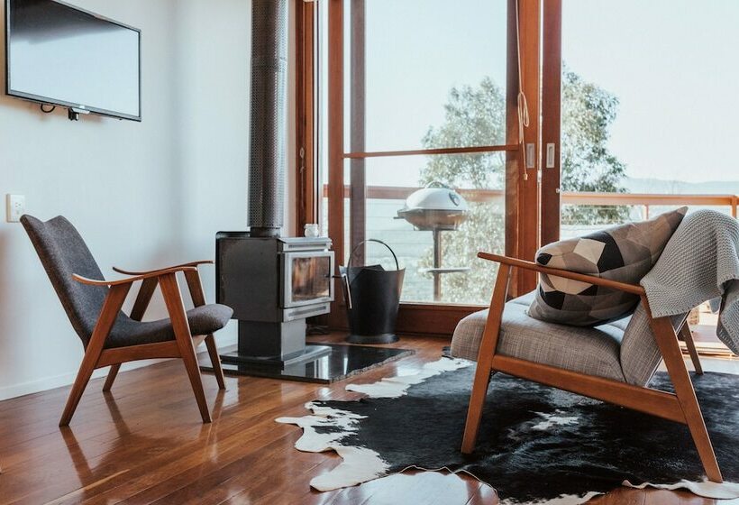 오두막, Kangaroo Ridge Retreat