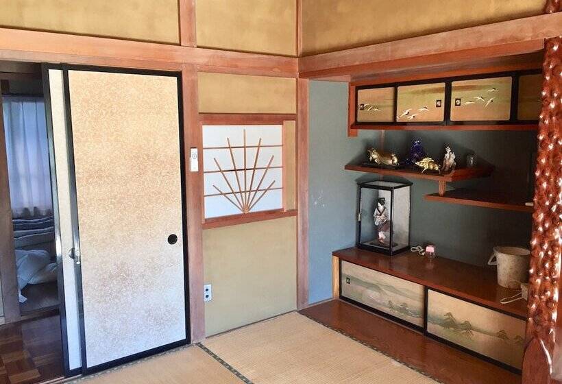 家庭间, Guesthouse Face To Face