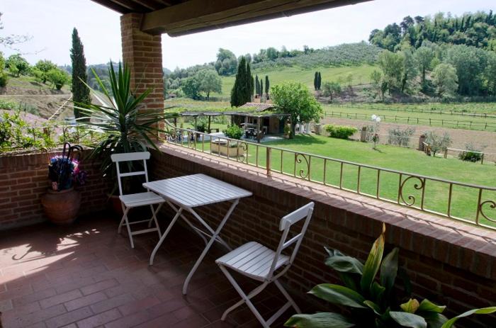 带露台的标准房间, Agriturismo Podere Bucine Basso