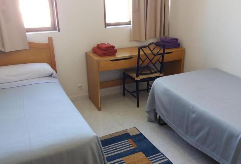 غرفة قياسية, Centro San Viator