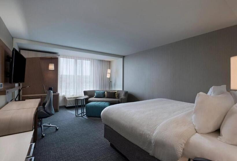 스탠다드 룸 킹사이즈 침대, Courtyard By Marriott Jackson Madison