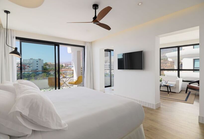 Suite Junior Prestige, H10 Atlantic Sunset Horizons Collection