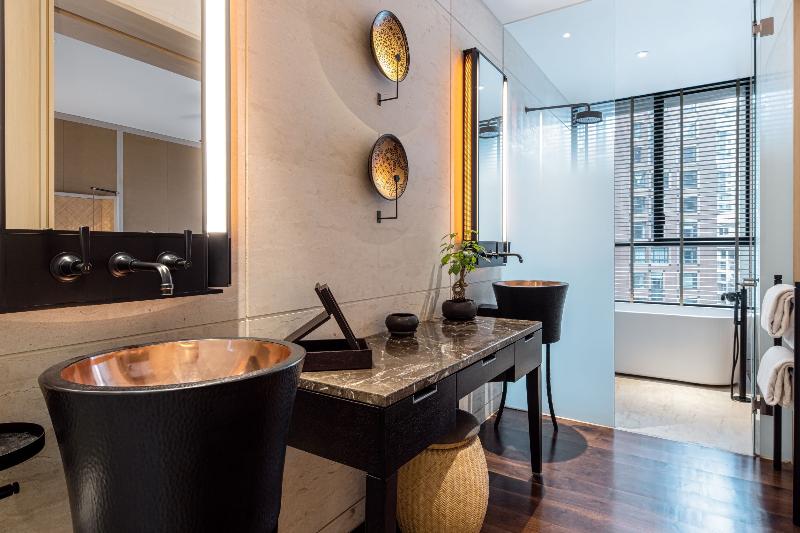 اتاق لوکس, The Ruma Hotel And Residences
