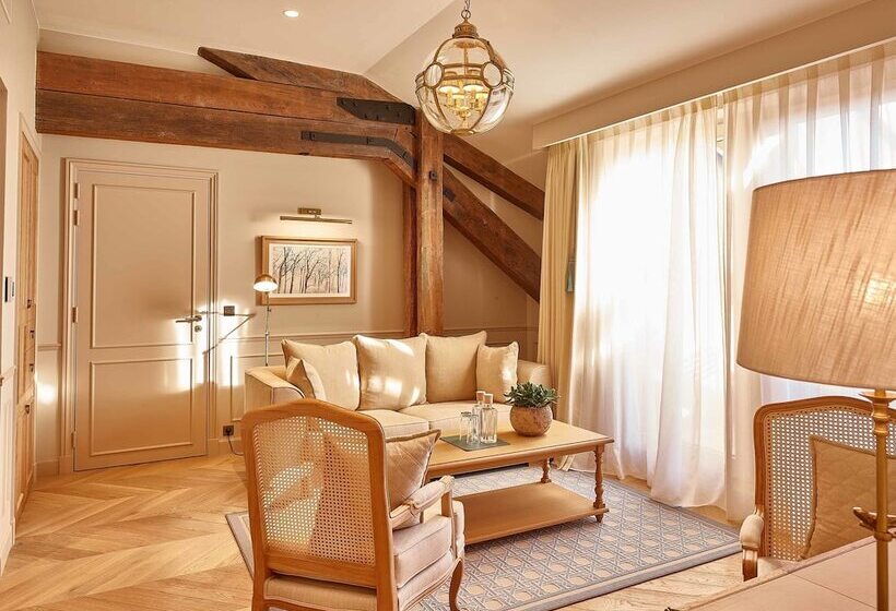 Полулюкс, Chais Monnet & Spa