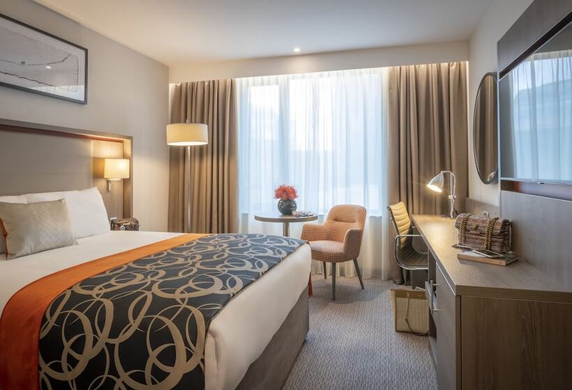 디럭스 룸, Clayton Hotel Charlemont