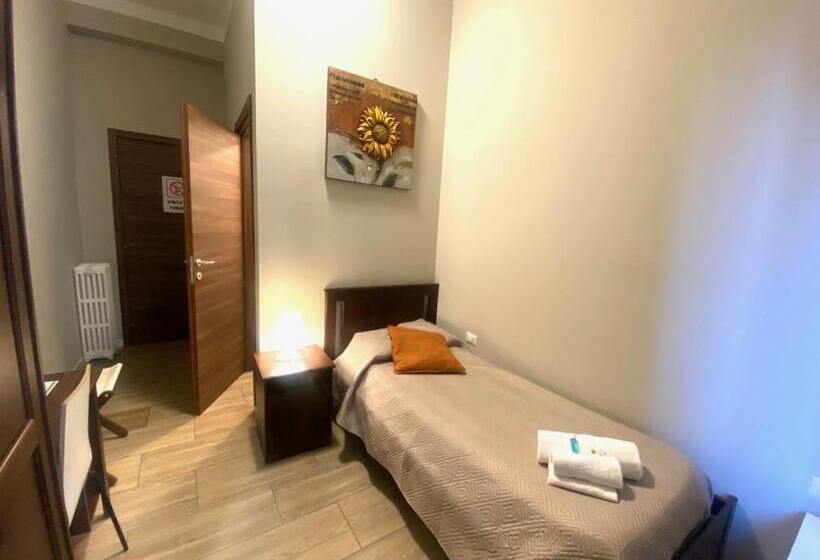 اتاق استاندارد یک نفره, Golden Milano
