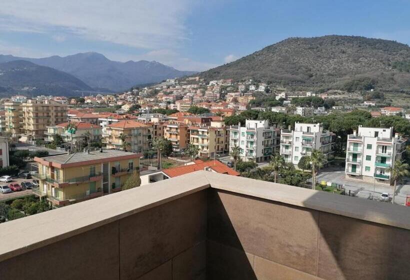 Номер Economy, Grand Hotel Pietra Ligure