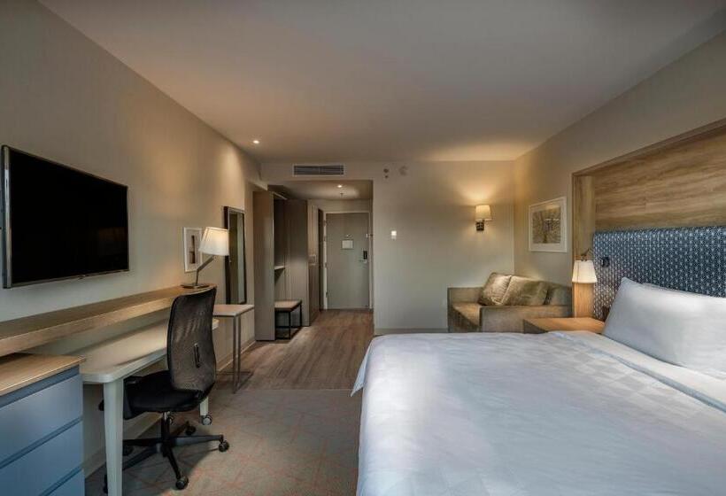 חדר סטנדרט עם מיטת קינג, Holiday Inn & Suites   Aguascalientes, An Ihg