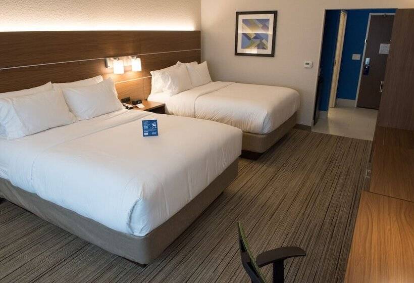 身障者適用スイートルーム, Holiday Inn Express & Suites   Dayton Southwest, An Ihg