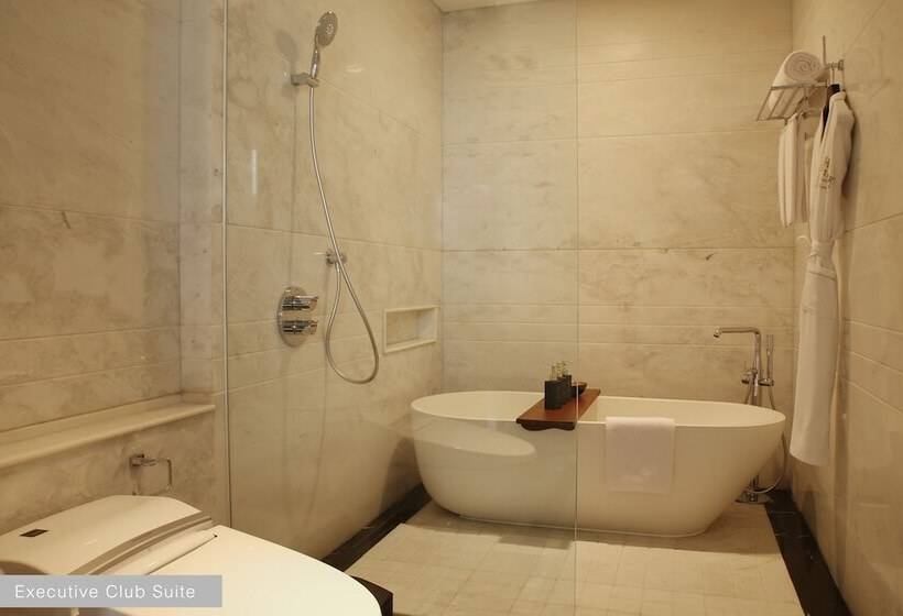 Номер Клуб, Jhl Solitaire Gading Serpong