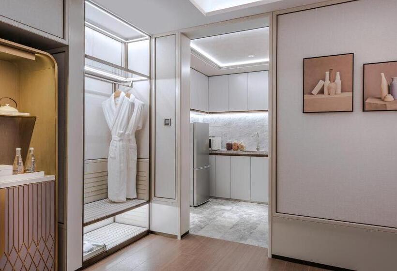 Deluxe Værelse King Size Seng, Maxx By Steigenberger Guangzhou Zhujiang New Town   Free Shuttle Bus To Canton Fair Complex During C