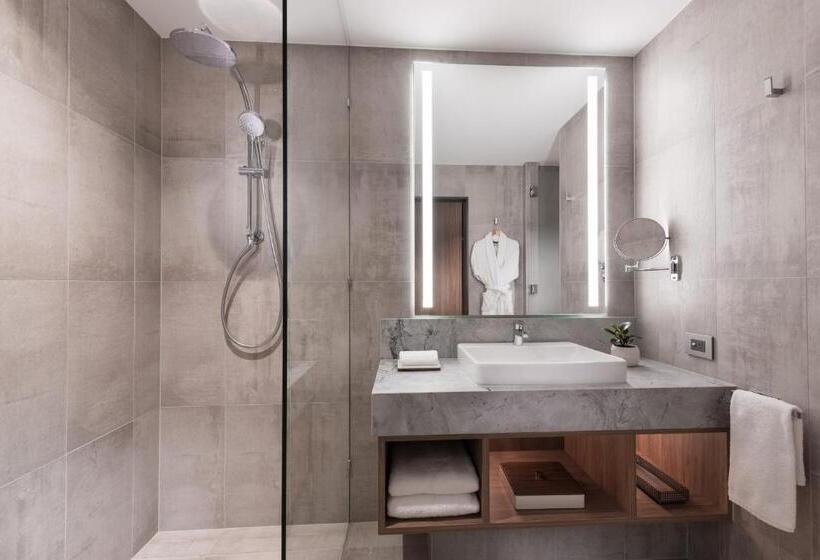 غرفة قياسية سرير كينج, The Westin Brisbane