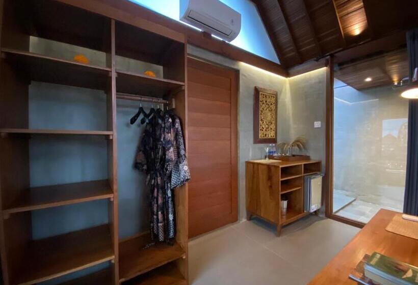 스탠다드 룸 산 전망, Dewa Hostel