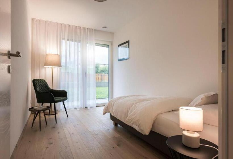 带3个卧室的公寓, Astor Apartments