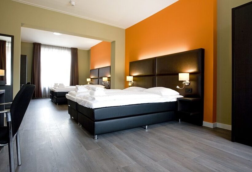 Семейный Номер, Roermond Next Door