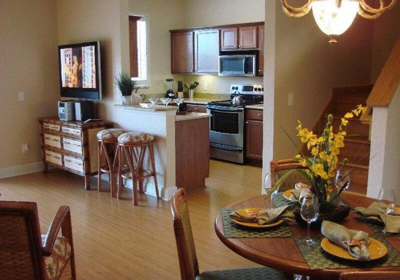 Дом 3 Спальни, Villas At Regal Palms Resort & Spa
