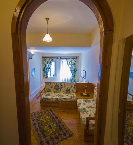 اتاق لوکس با چشم‌انداز دریا, Kleo Boutique Otel Kalkan