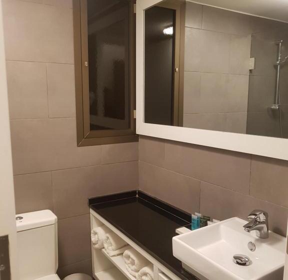 اتاق اکونومی, B Residence