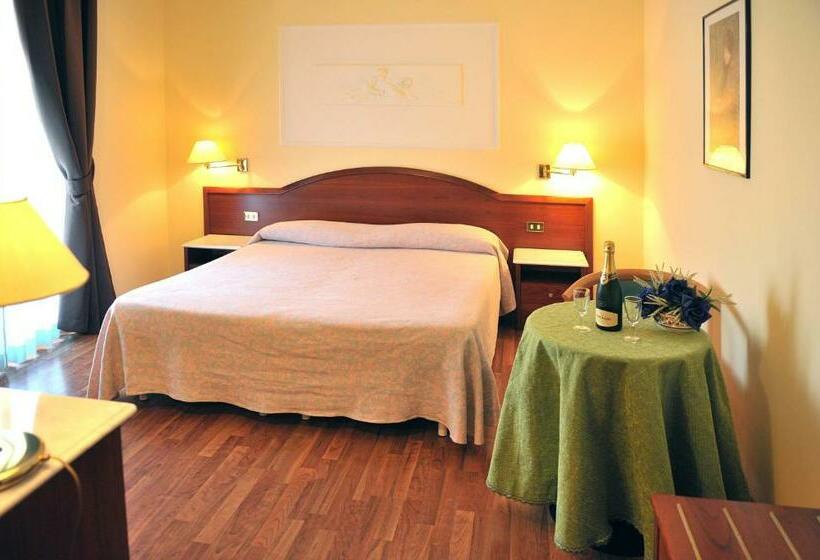 Номер Стандарт Трехместный, Benessere Villa Fiorita