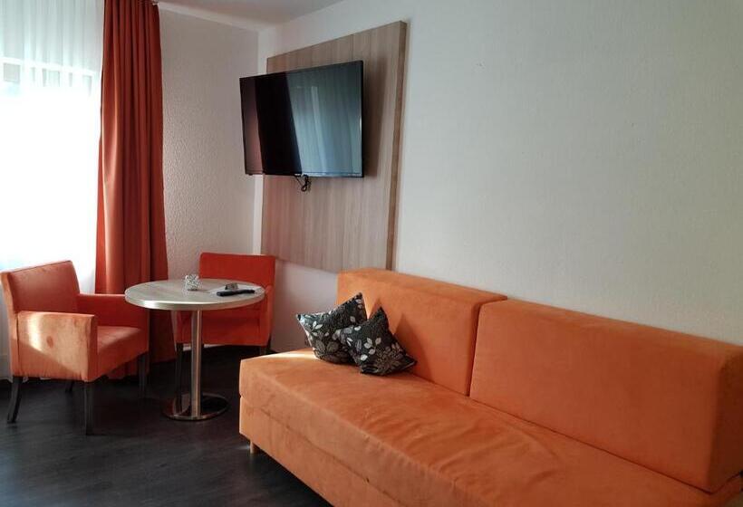 Трехместный Номер Комфорт, Milin