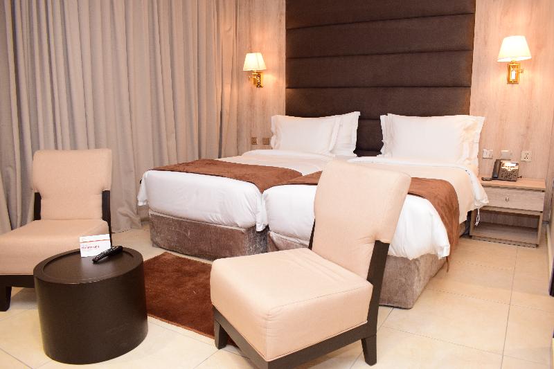 اتاق لوکس, Monty Suites & Golf