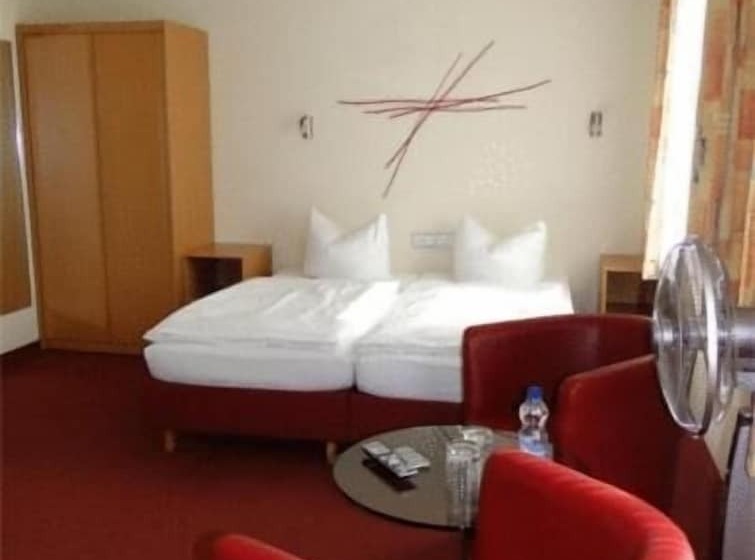 Номер Стандарт, An Der Porzellan Manufaktur Pension