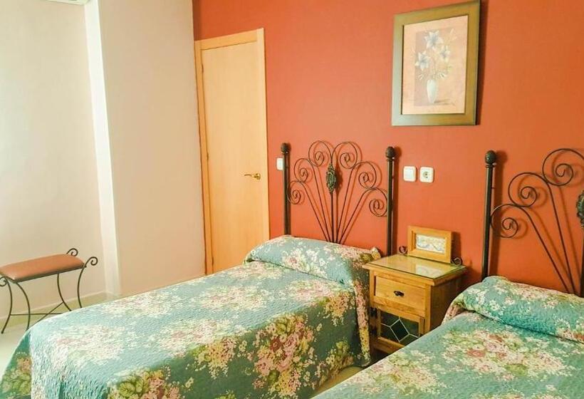 Номер Стандарт, Hostal Restaurante El Paso