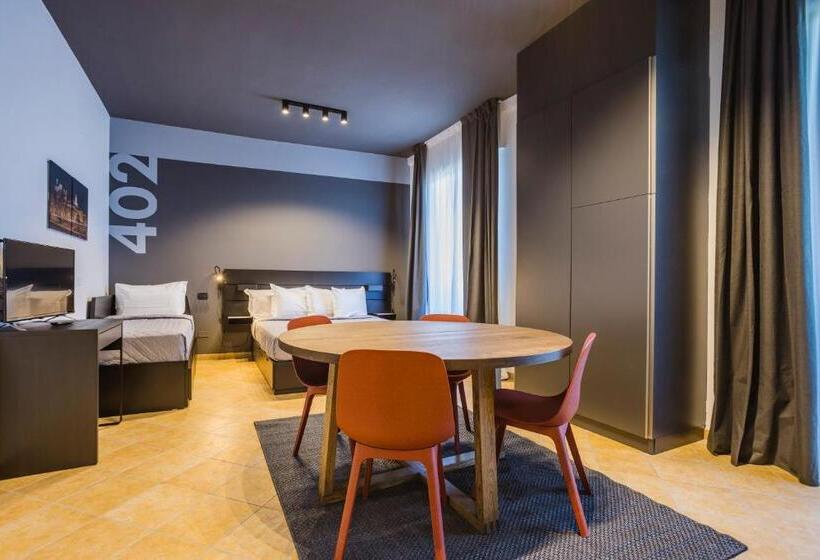 Standaard Studio, Residence 9 Line