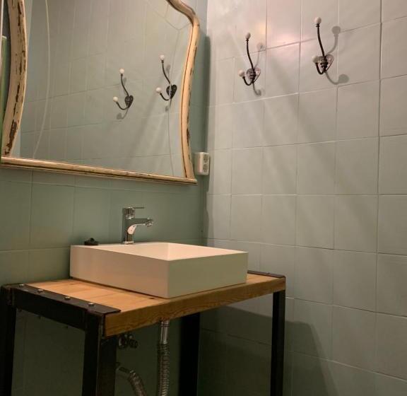 Номер Стандарт Индивидуальный, Hostal Portugal