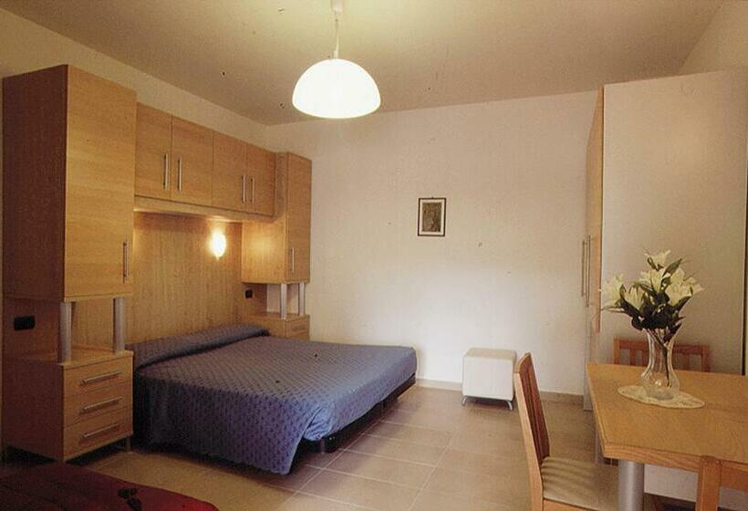 استودیوی استاندارد, Residence Helene