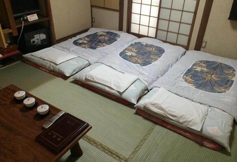 Номер Стандарт Трехместный, Nihonkan