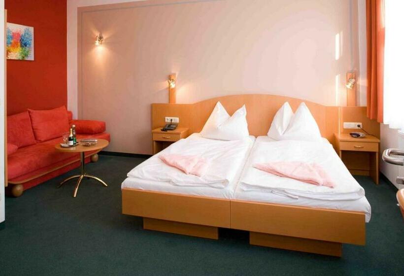 اتاق استاندارد سه نفره, Pension Elisabeth