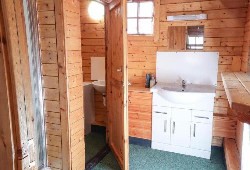 Семейный Номер, Meadowsway Guesthouse  Uttoxeter