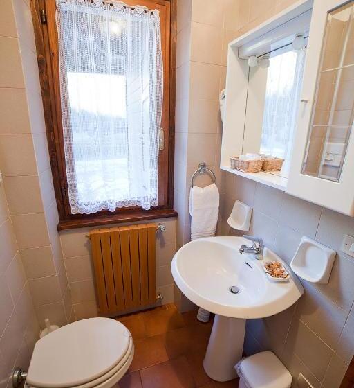استودیوی استاندارد, Chalet Bucaneve