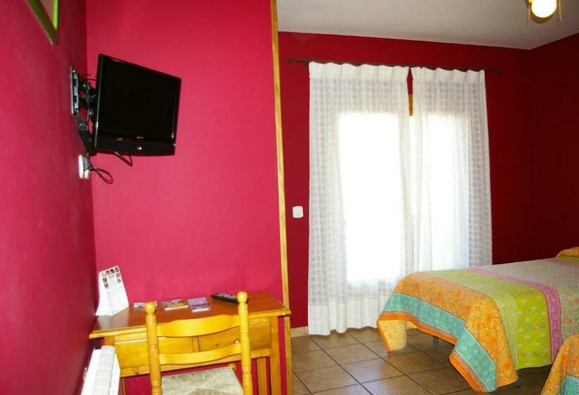 Номер Стандарт, Hosteleria Santa Cruz