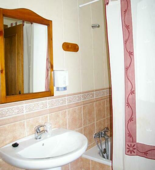 Номер Стандарт, Hosteleria Santa Cruz