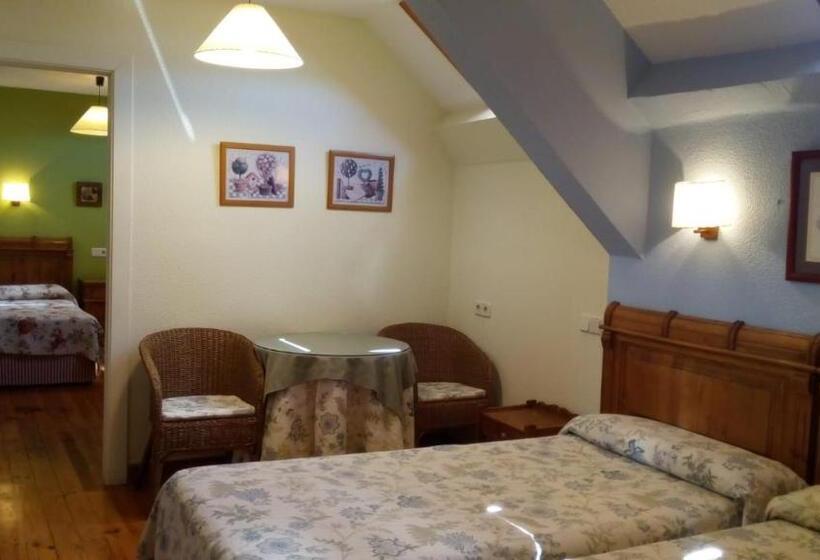 Семейный Номер, Hostal Casa Sario