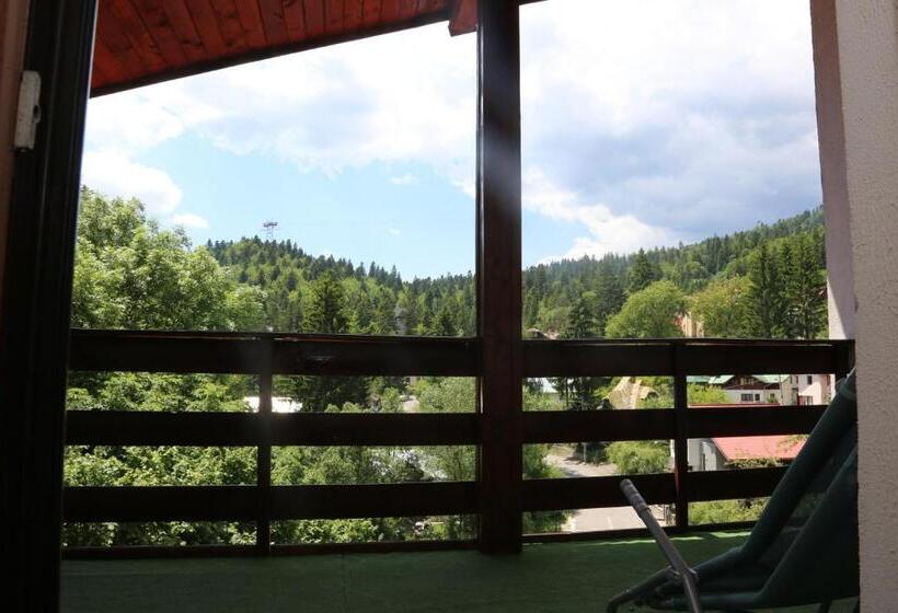 غرفة قياسية مزوَّدة بشُرفة, New Aosta Garden